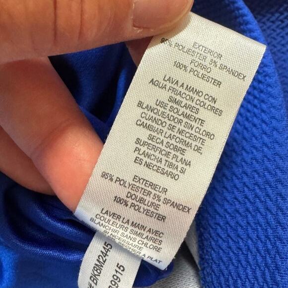 J. Howard Women's Sleeveless Sheath Embroidered dress; very stretchy; size 18, - Picture 11 of 13